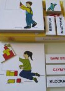 Zestaw dydaktyczny. Bawi się...Czym?