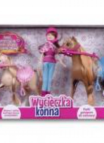 Lalka Natalia na wycieczce konnej